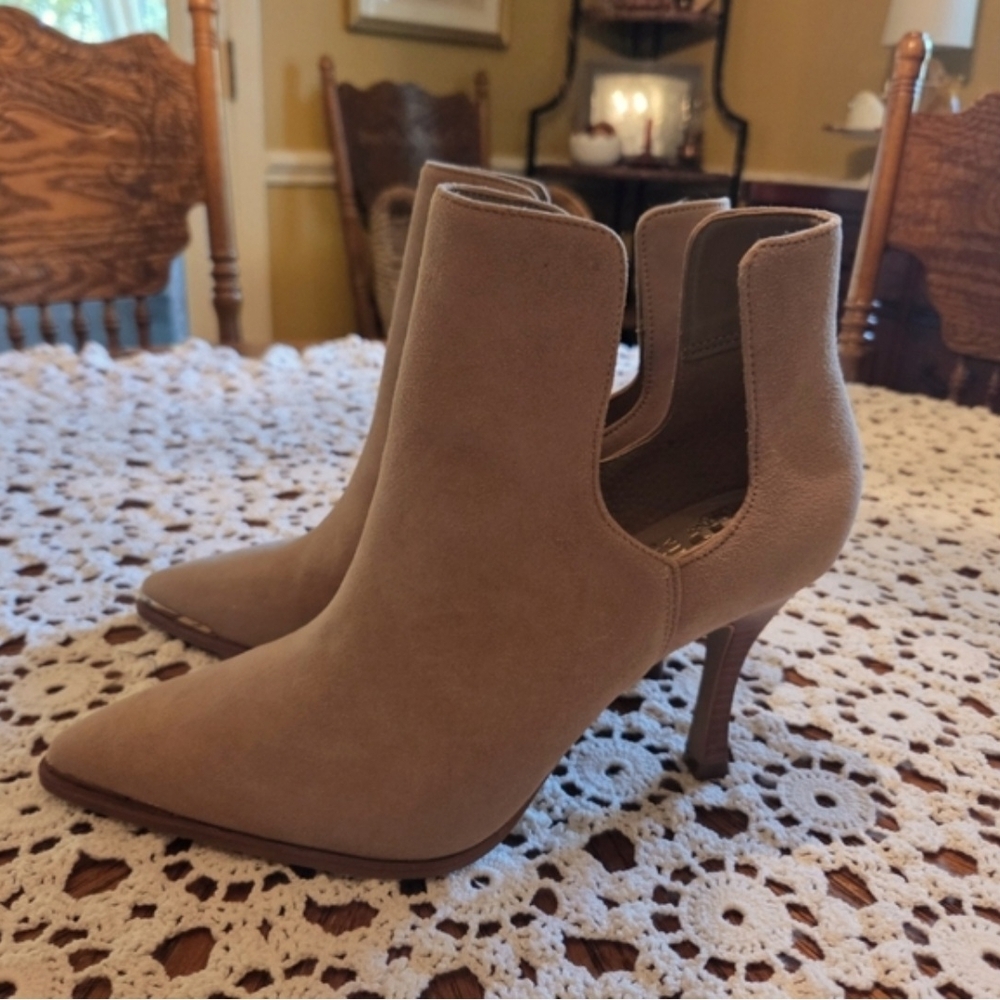 Vince Camuto Tan Heeled Ankle Boots